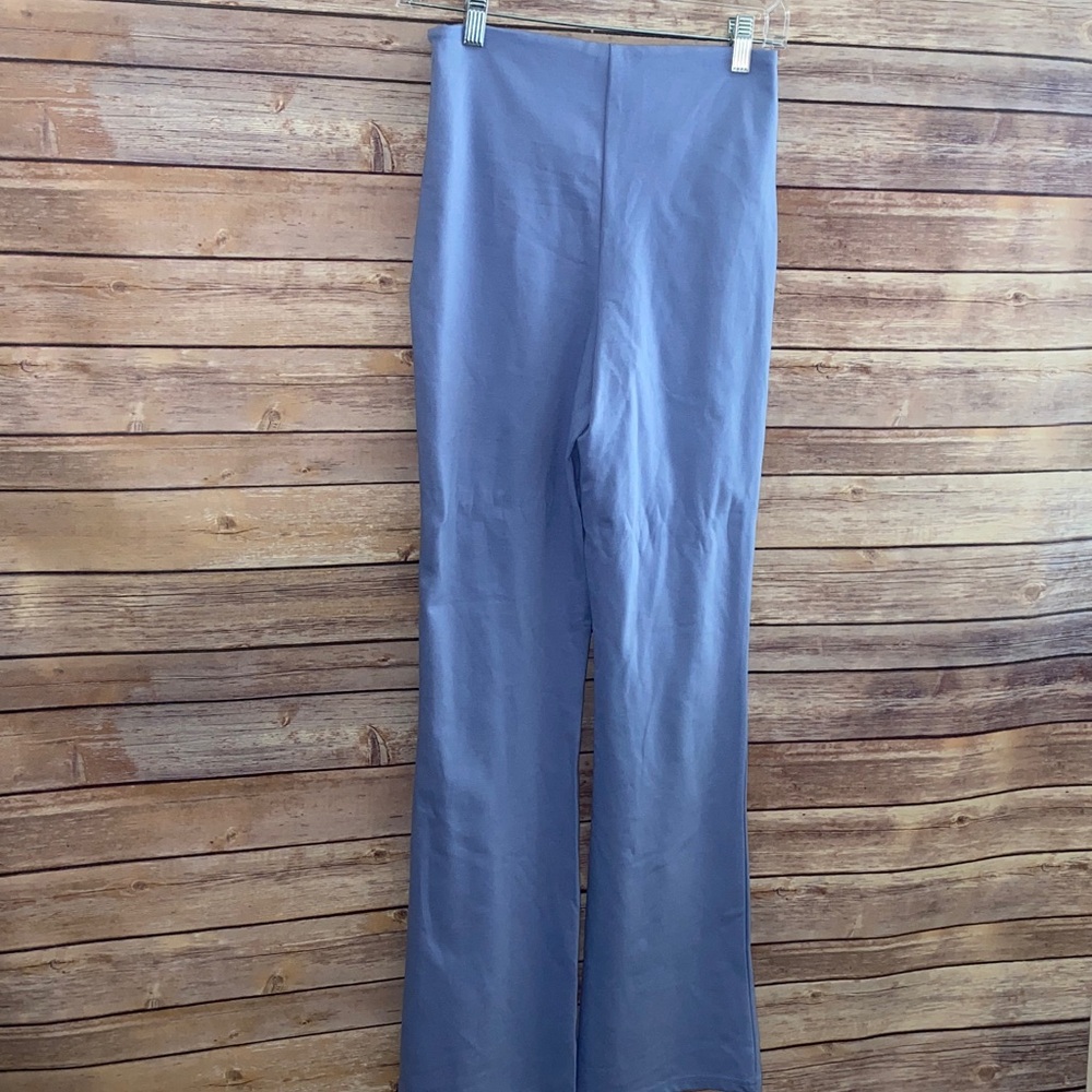 NWT Fabletics 24/7 Kick Flare Pants Size XS - Picture 5 of 10